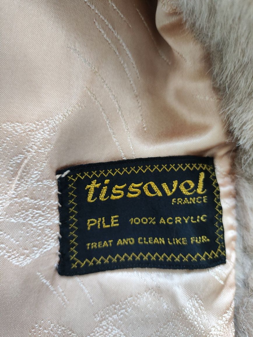 Eleganckie futerko damskie 42 XL beżowe