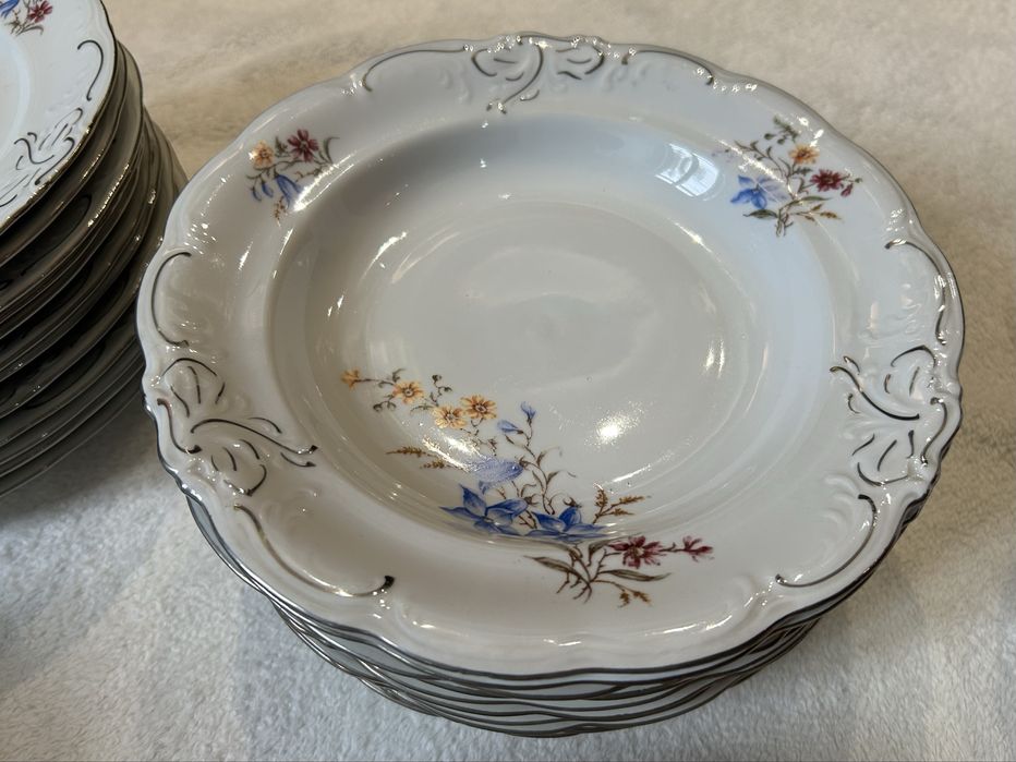 Nowa porcelana walbrzyska PRL na 12 osób