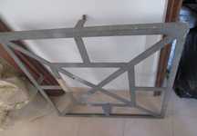 Grade em ferro metalizado