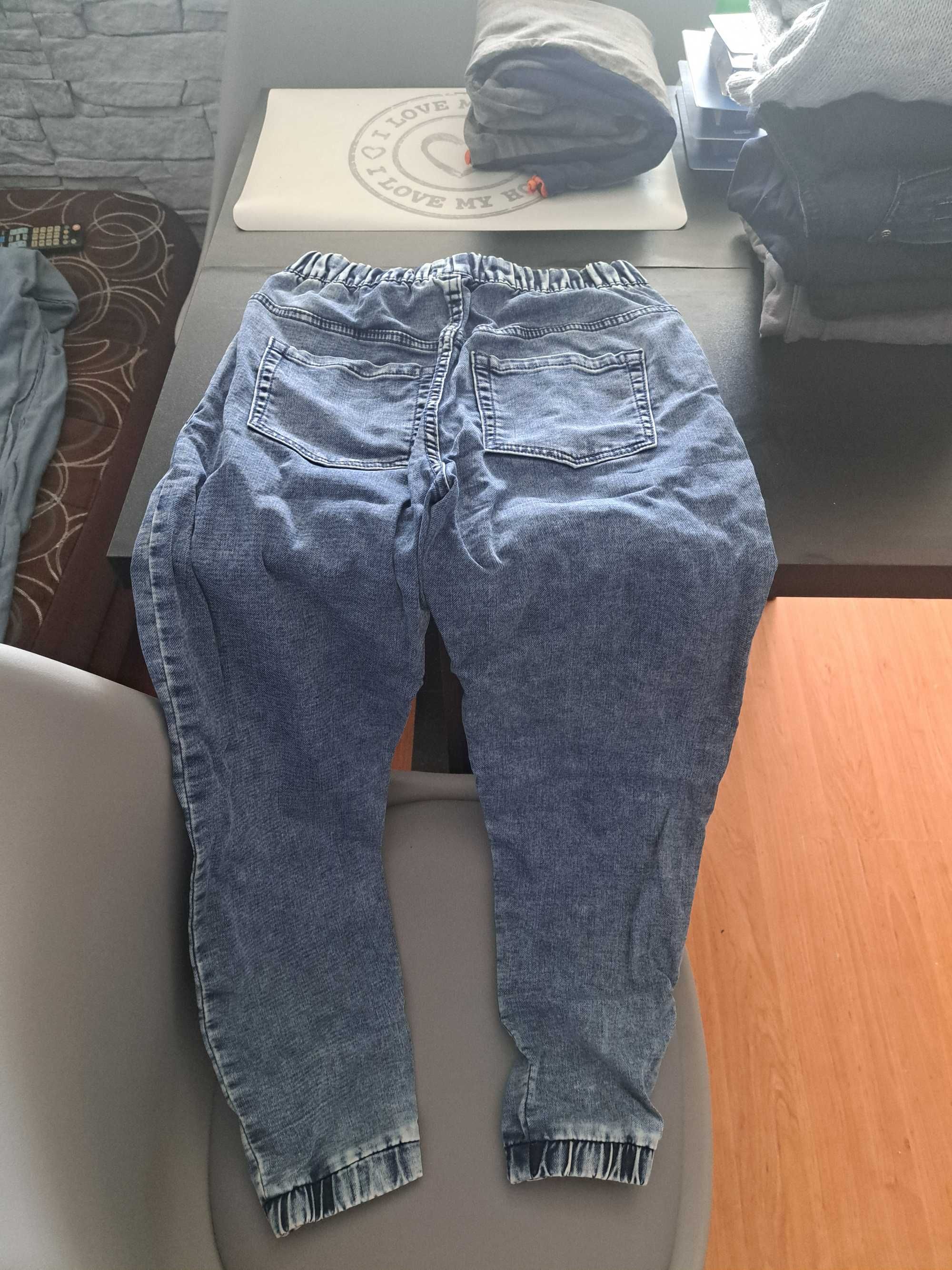 Spodnie jeansowe Cropp roz S