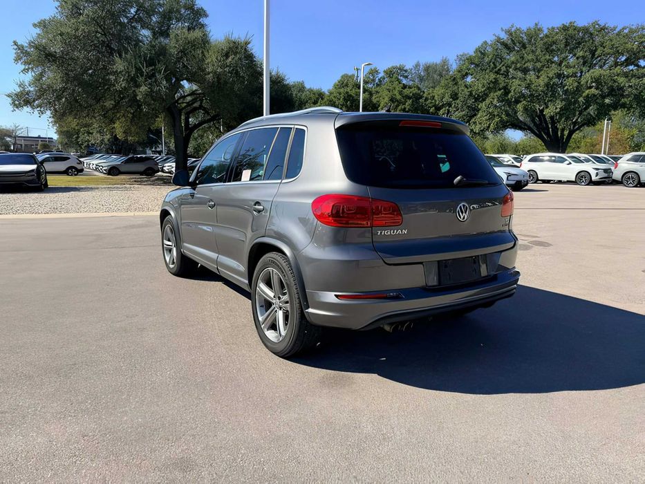 Volkswagen Tiguan      2017