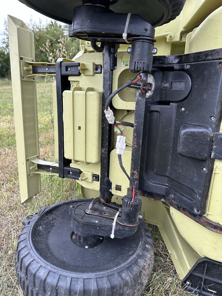 Jeep Willys 3 osobowy na Akumulator 12V 4x4