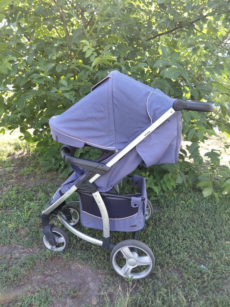 Прогулянкова коляска CARRELLO Vista