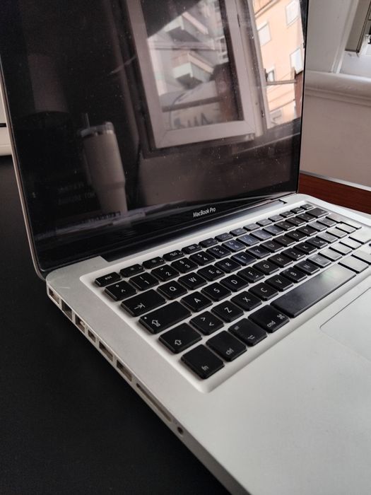 Macbook pro (2011)