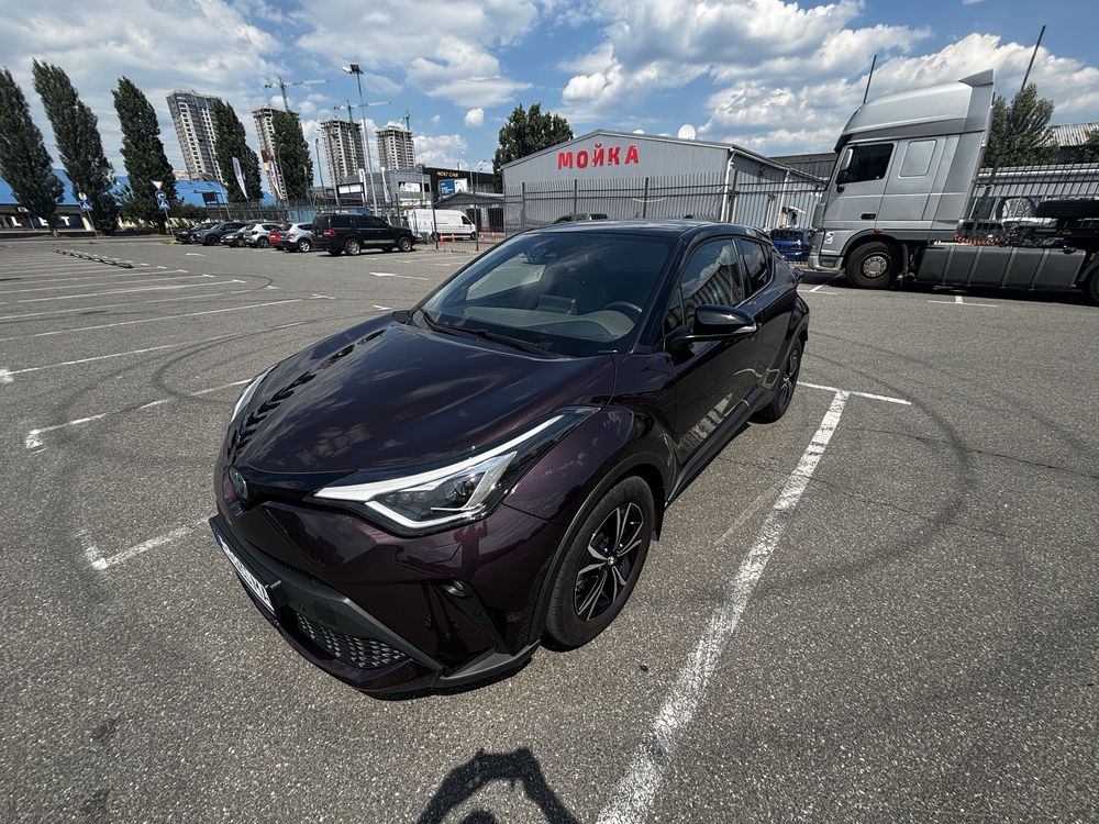 Продам Toyota CH-R 2023 гібрид