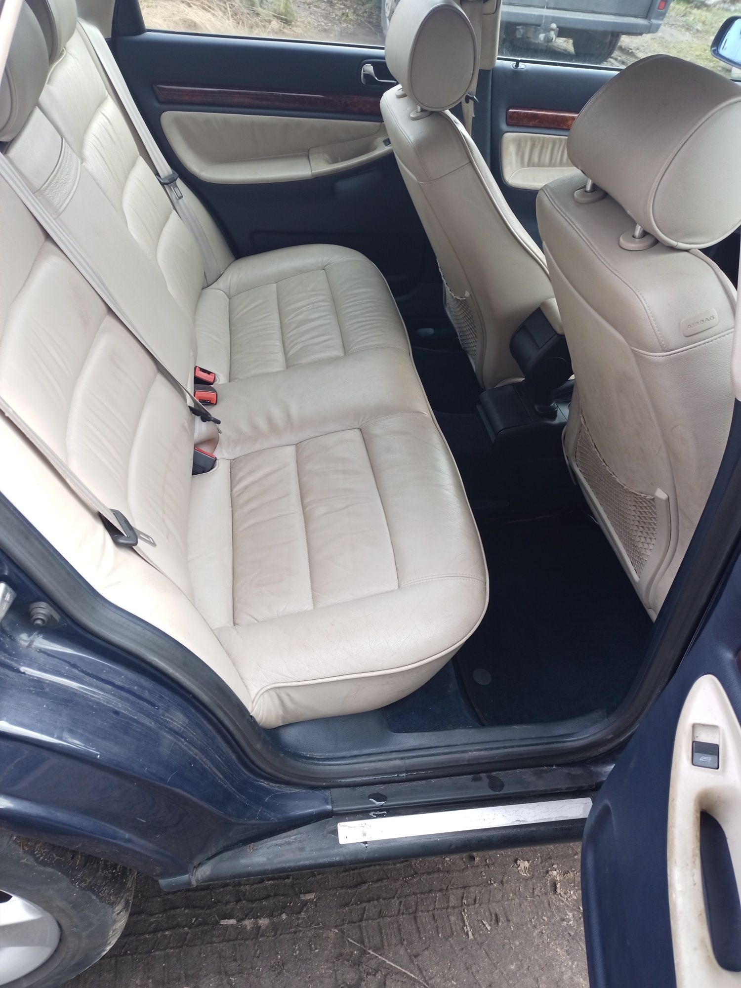 Sprzedam audi 2,8 ouattro manual możliwość zamiany
