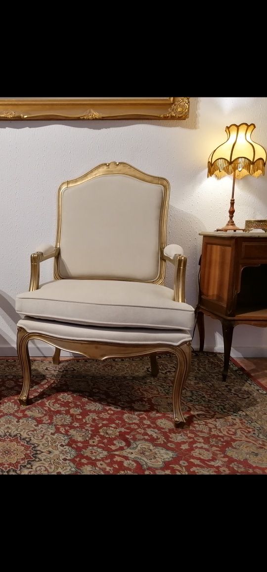 Bergère (ou Cadeirão, Poltrona, Cadeira de braços), estilo Luís XV