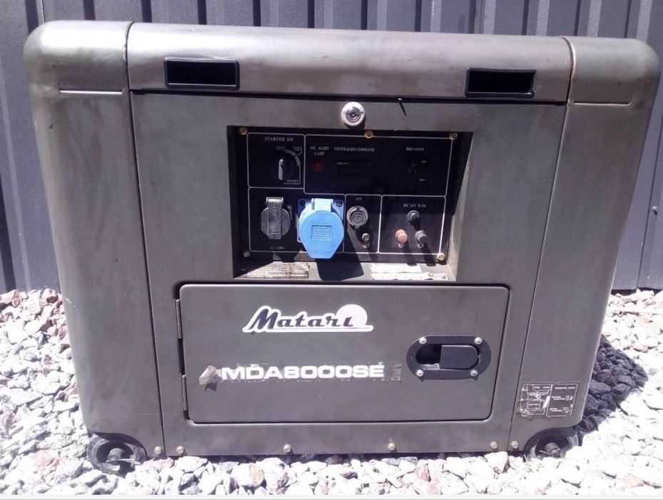 Продам дизельный генератор Matari MDA8000SE