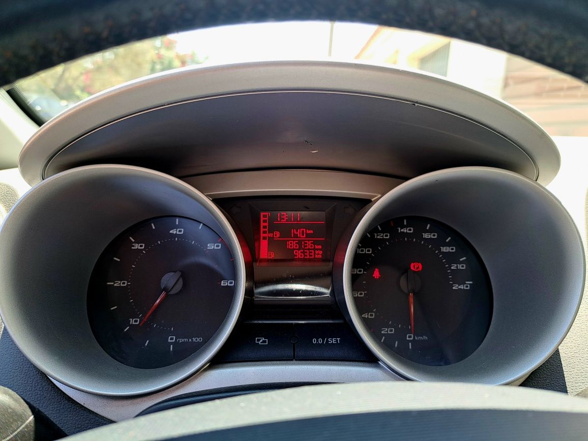 Seat Ibiza 1.2 TDI (DIESEL) Comfort Style ST, ano 2011
