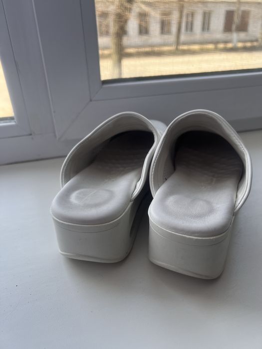 Взуття медичне сабо Pearly White з підошвою AirMax