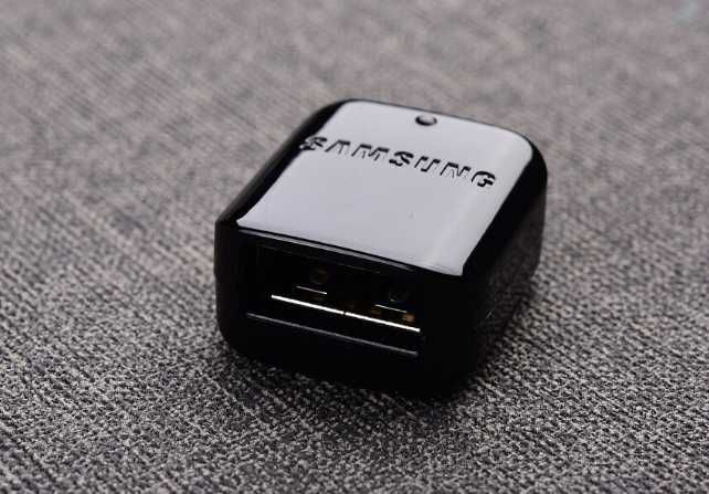 Переходник Samsung TYPE-C->OTG (USB 3.0) подключения флешки к телефону