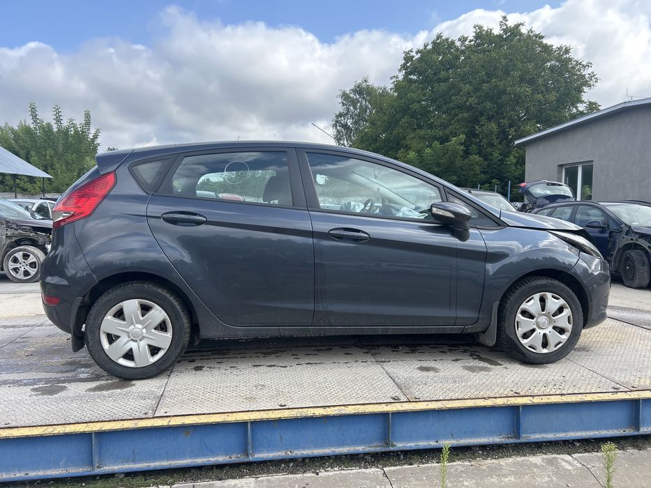 Ford Fiesta MK7 1.6 TDCI cały na czesci