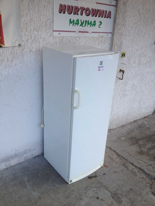chłodziarka Electrolux ERF3200 JH W