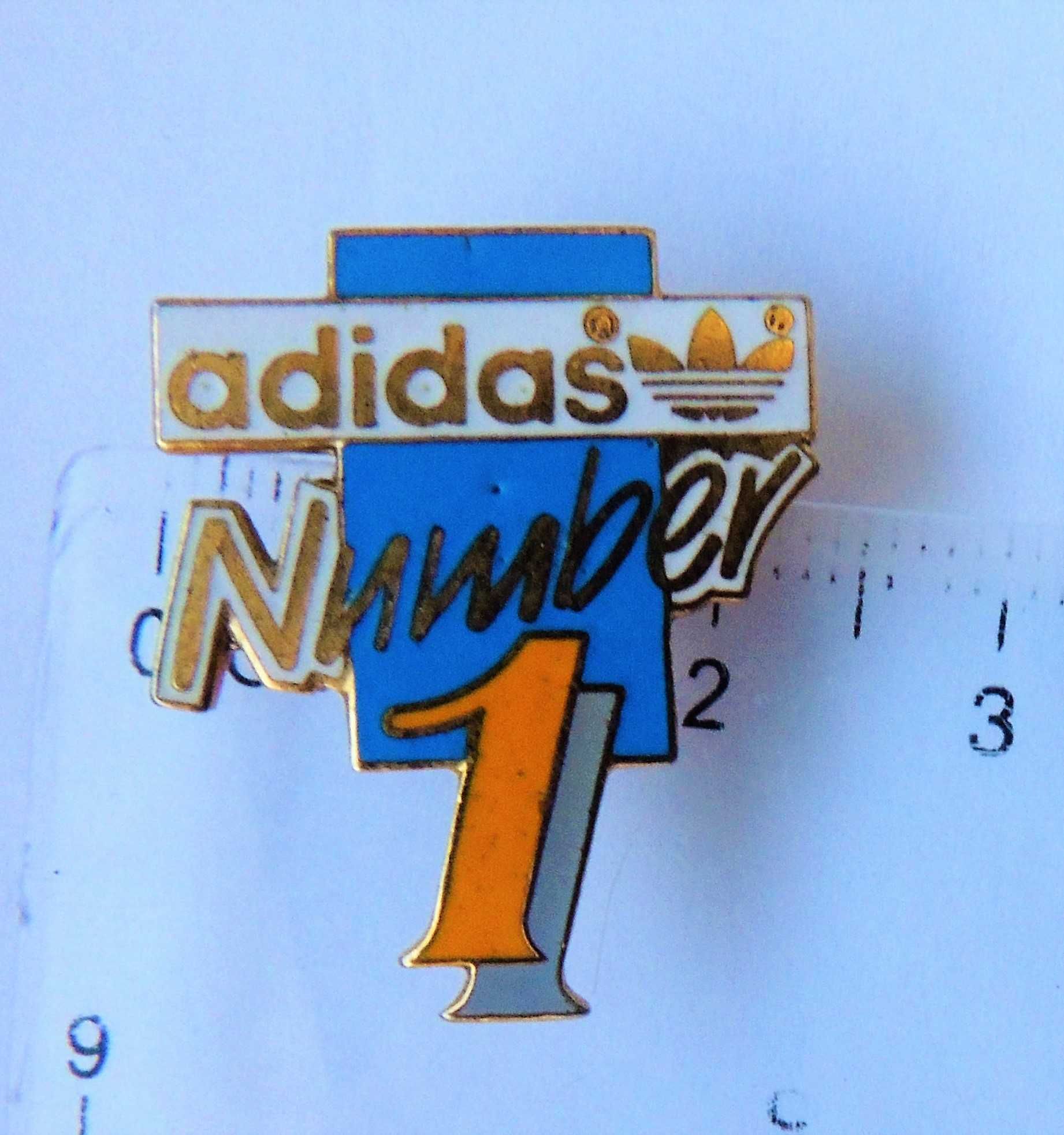 odznaka Adidas number 1 emalia