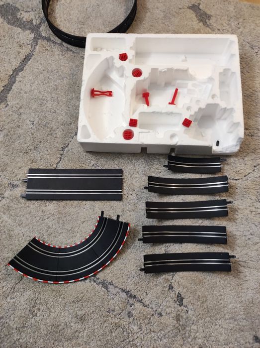 Tor wyścigowy Carrera Go, na dwa auta elektryczny