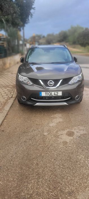 Nissan Qasqhai - Gasolina - Caixa Automática
