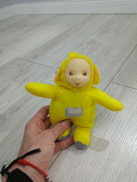 Teletubiś żółty maskotka