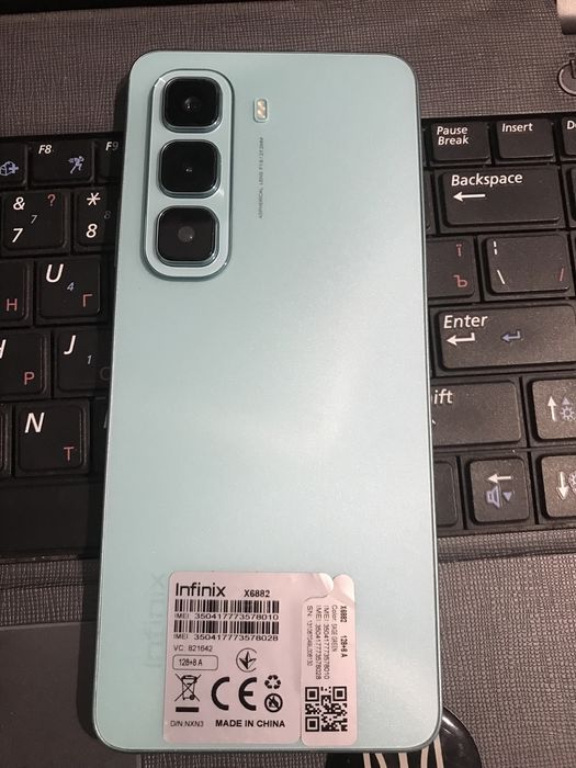 Продам смартфон Infinix Hot 50 (x6882) 8+8/128