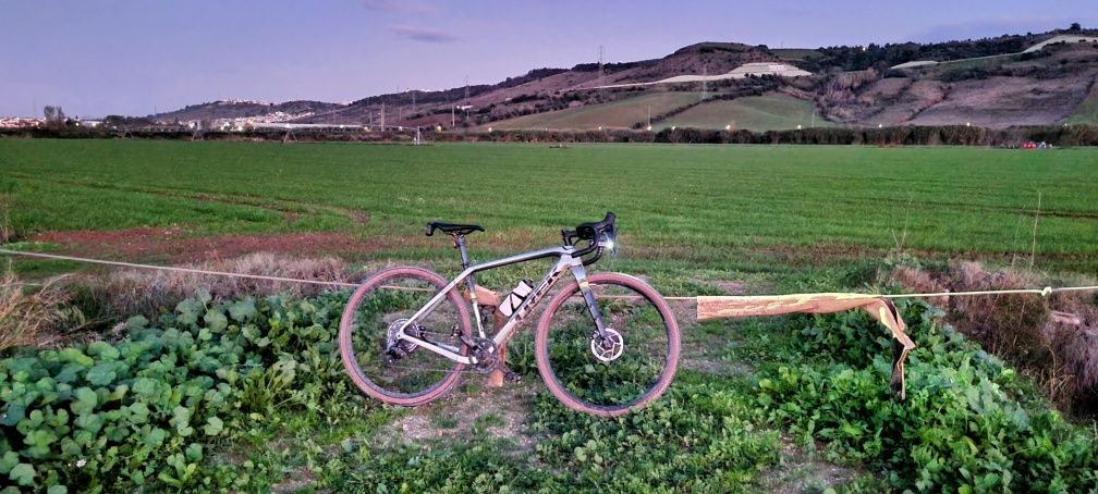 Trek Checkpoint SL6