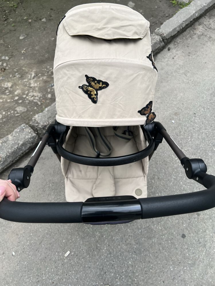 Cybex melio.
