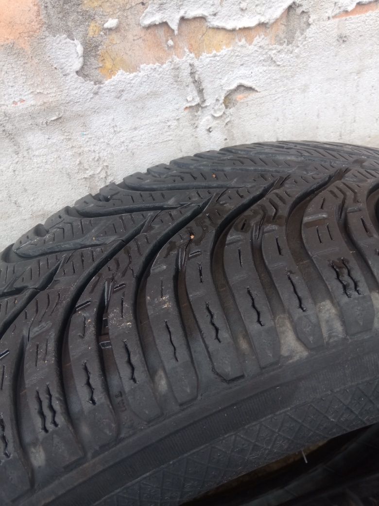 Продам 2 шины 185/60 R15 зима Kleber