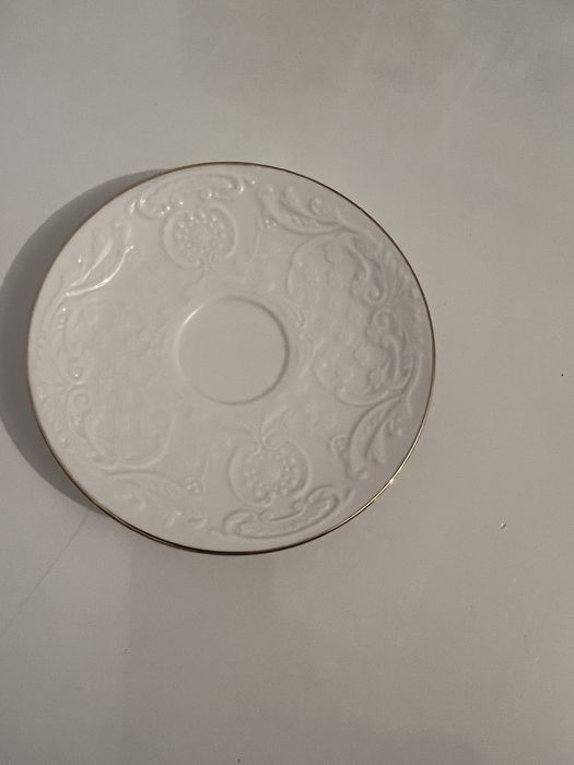 Komplet zestaw małych filiżanek porcelana - 12 sztuk