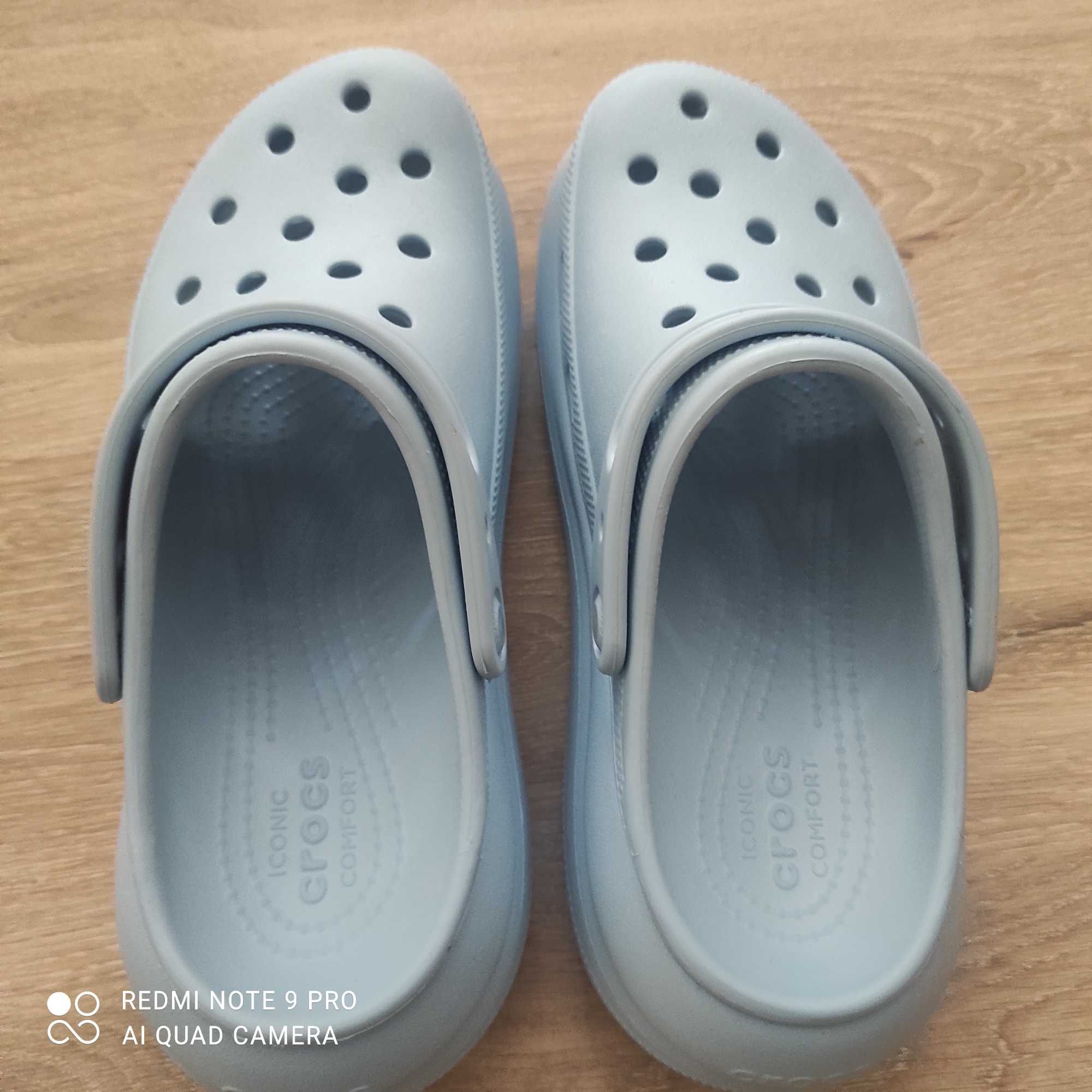 Crocsy rozmiar 40