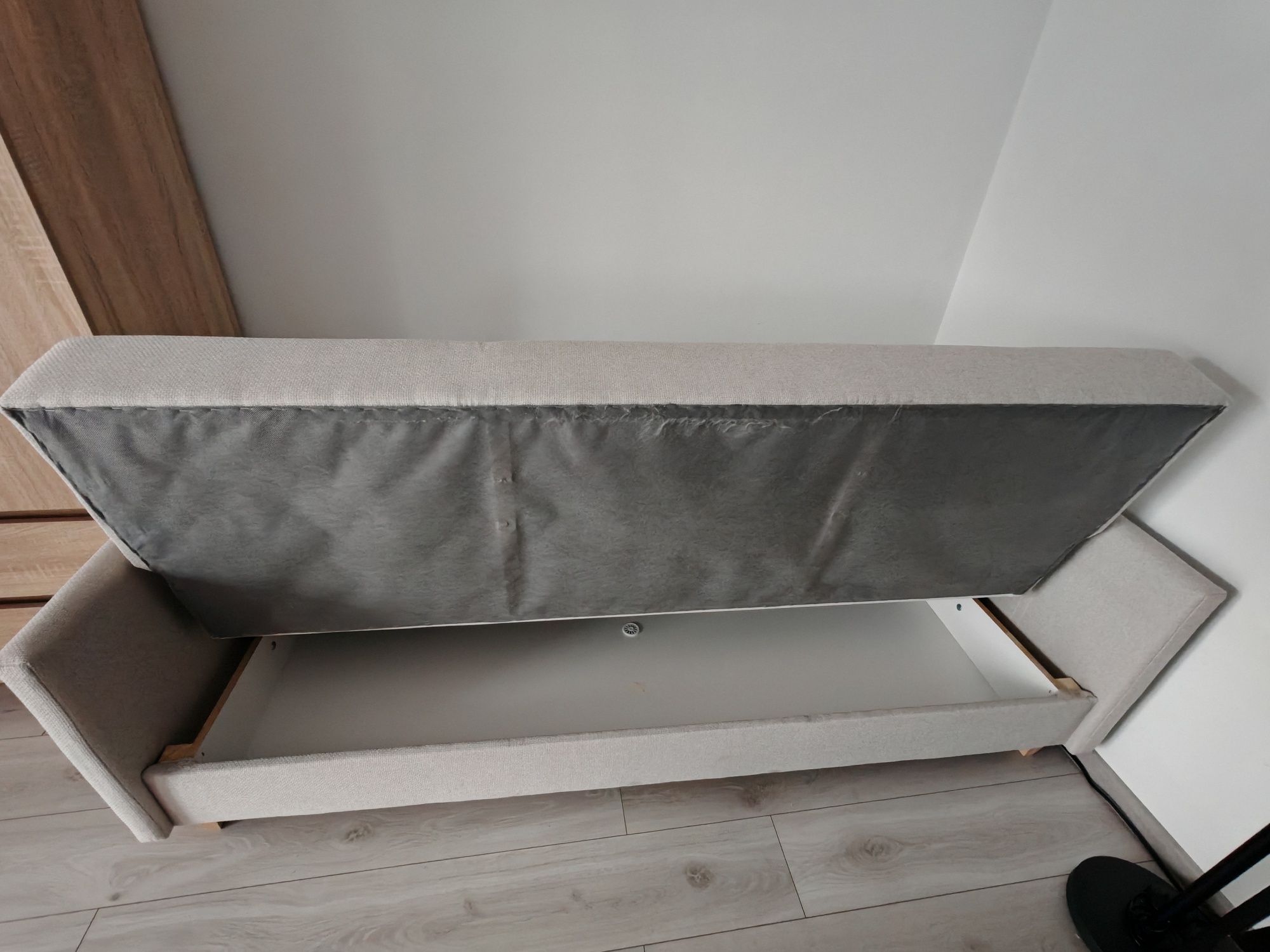 Beżowa sofa Henry Agata Meble - stan bdb