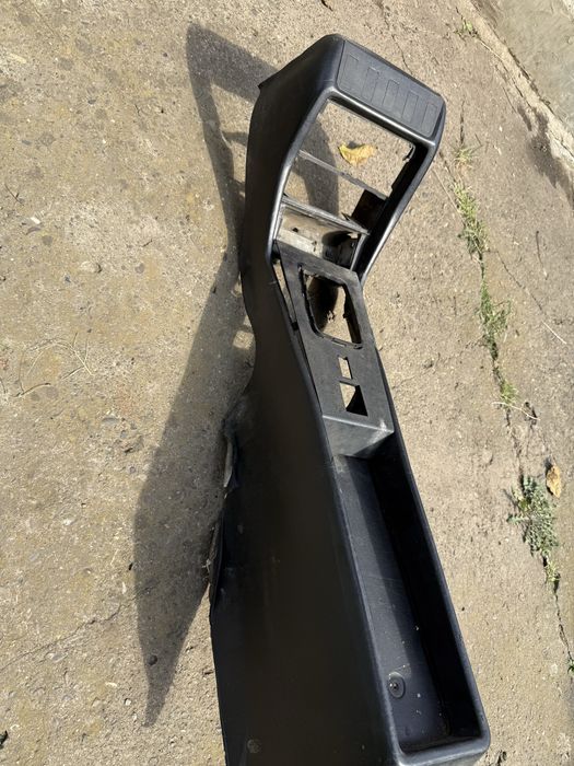 Тонель на коробку мерседеса 123