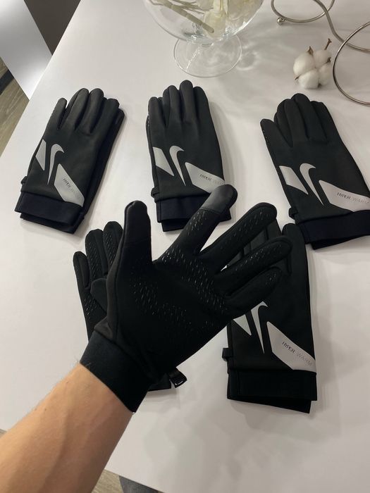 Рукавиці Nike , Рукавиці Nike hyperwarm , Nike drill