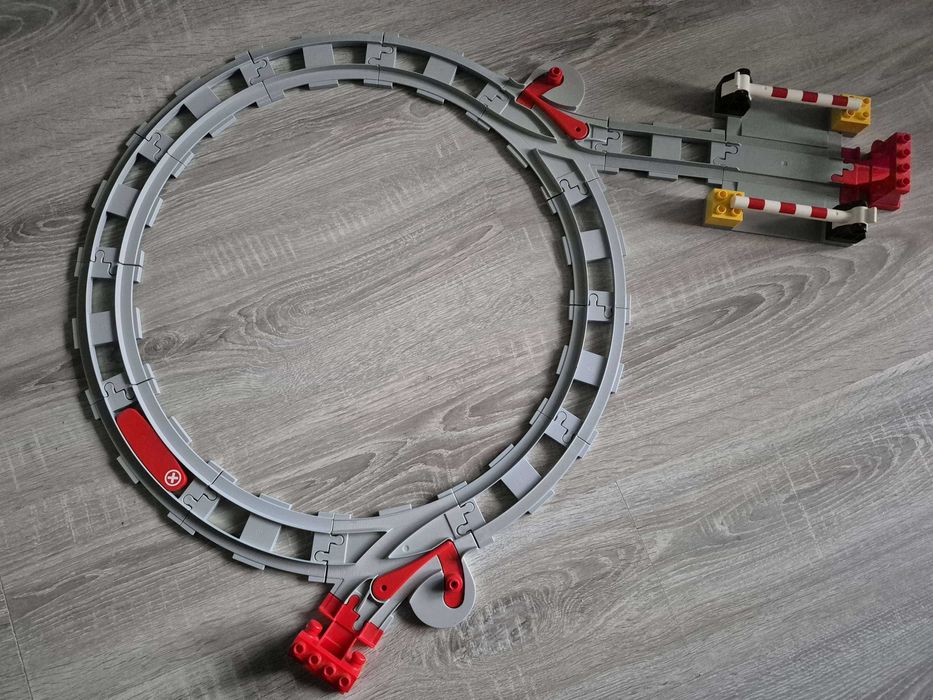 Klocki LEGO Duplo 10882 Tory kolejowe - komplet BOX