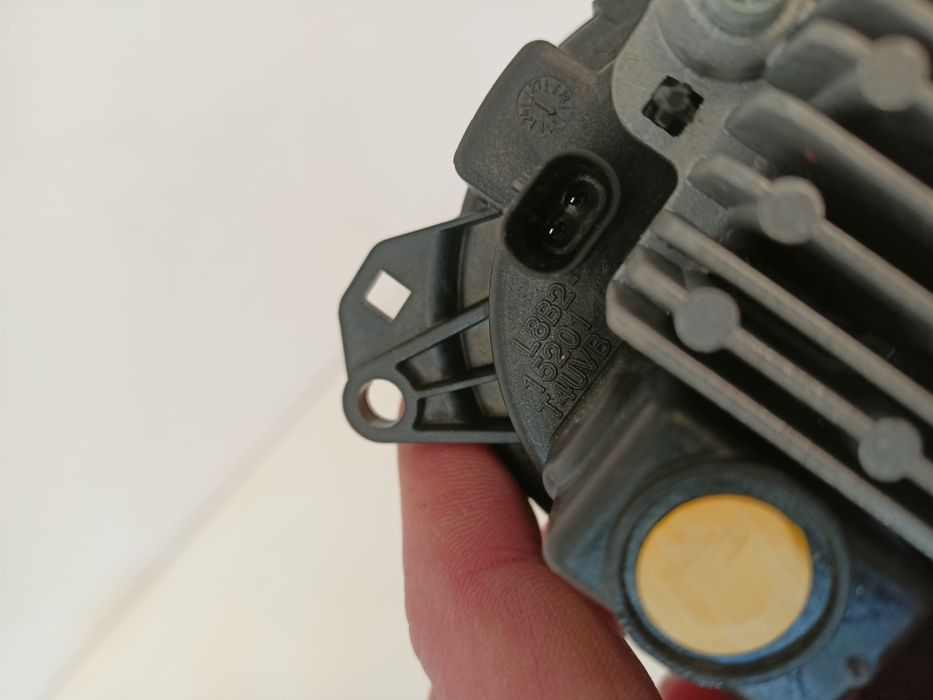 Land Rover Defender II 2 20- halogen LED DRL lewy przód przedni