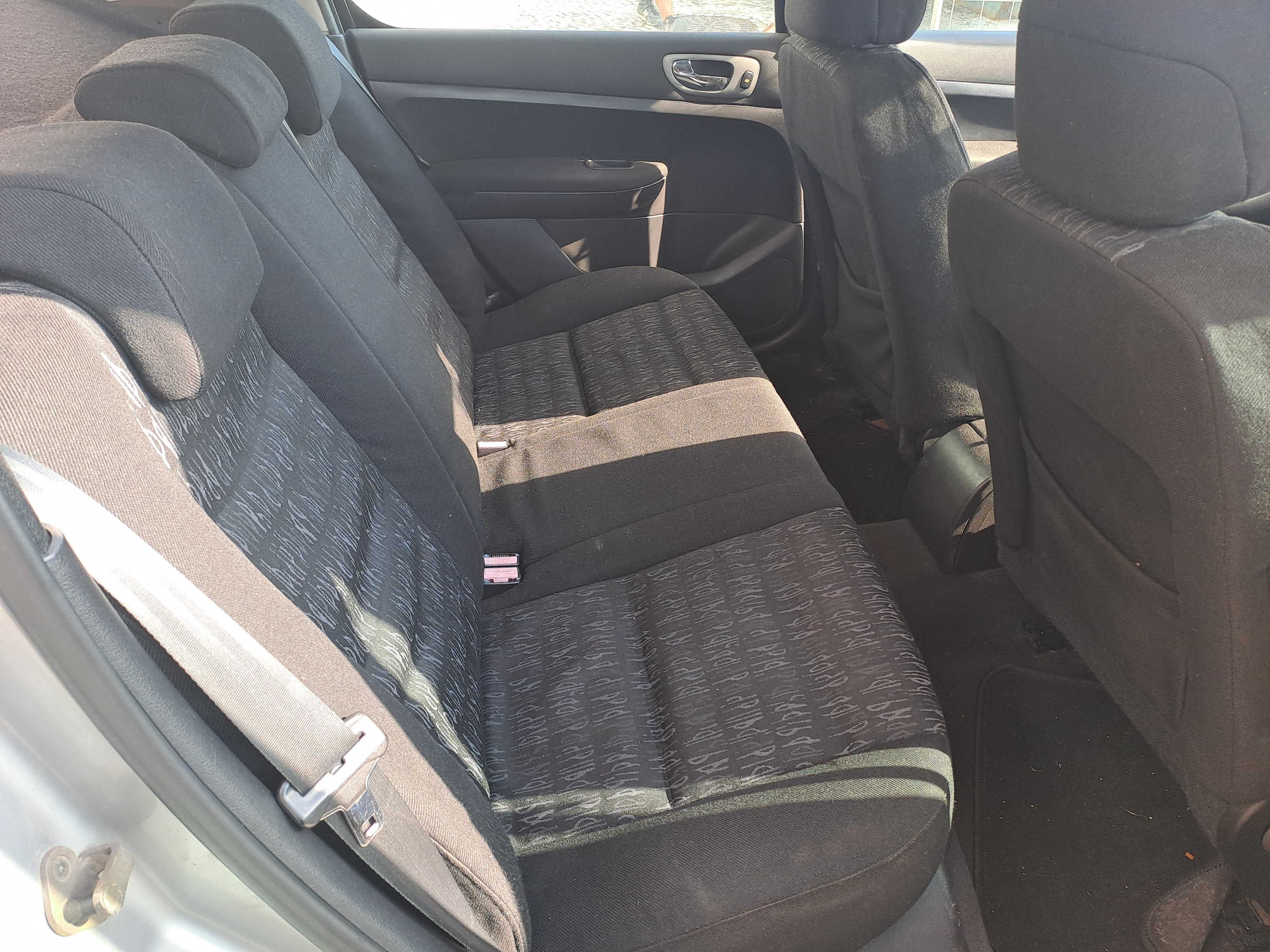 Peugeot 307 1.6 em bom estado geral