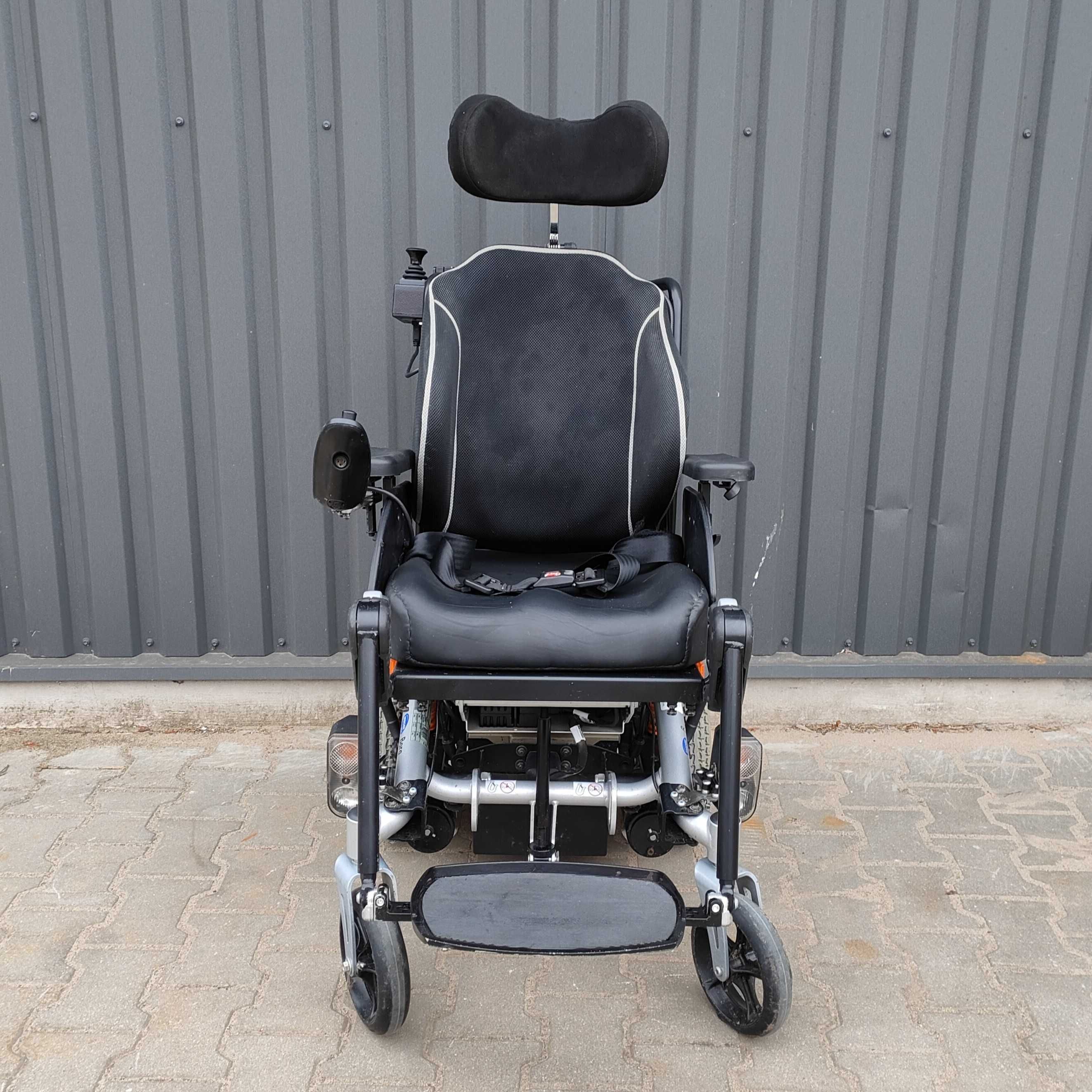 Wózek inwalidzki elektryczny Invacare Bora +joystick opiekuna+nowe aku