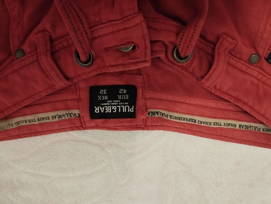 Джинсовые шорты фирмы Пул энд Бир