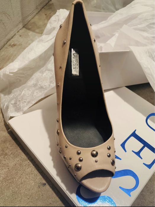 Sapato Open Toe Guess