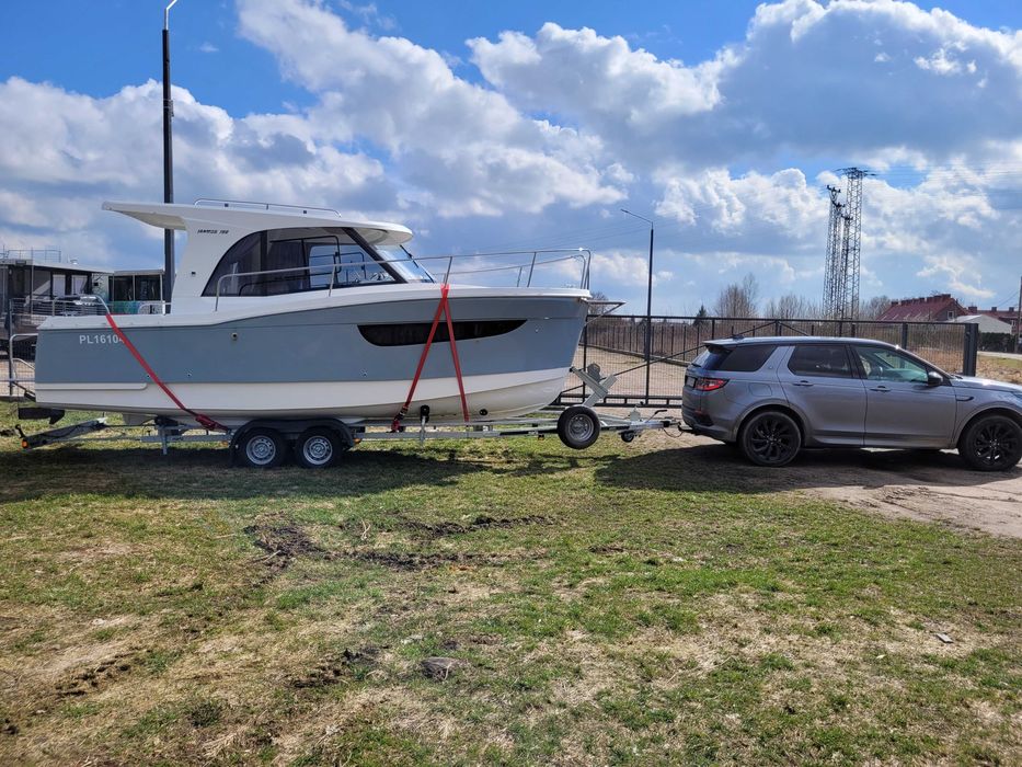 Jacht Janmor 700 + przyczepa DMC 2500KG