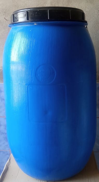 Бочки б/в пластикові харчові 200-250л -895грн.100л-795грн.50л-399г.