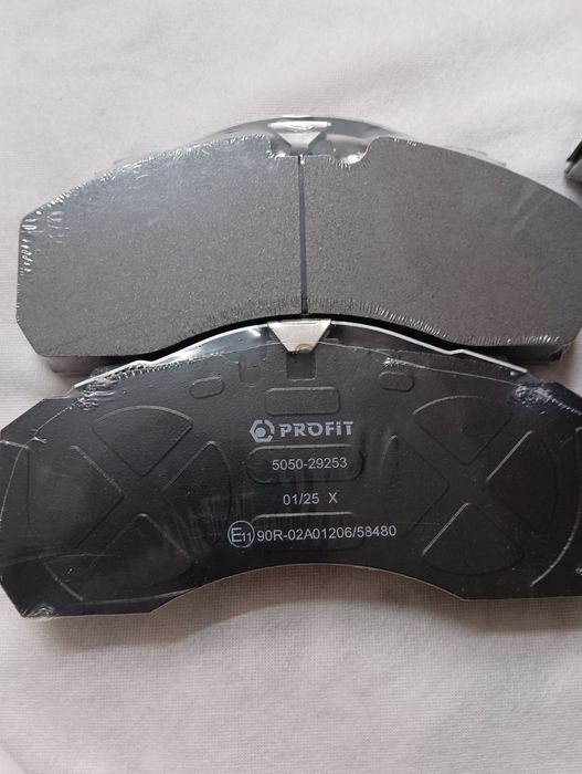 Колодки гальмівні дискові на вантажні авто  DAF Iveco Man.