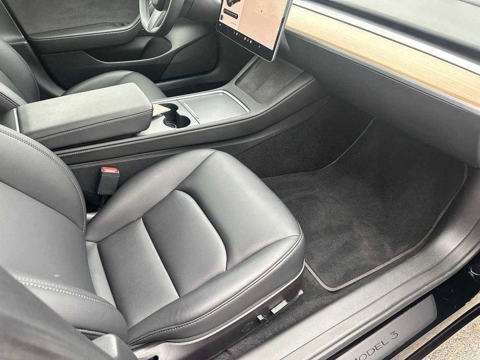 продам Tesla 3 2023