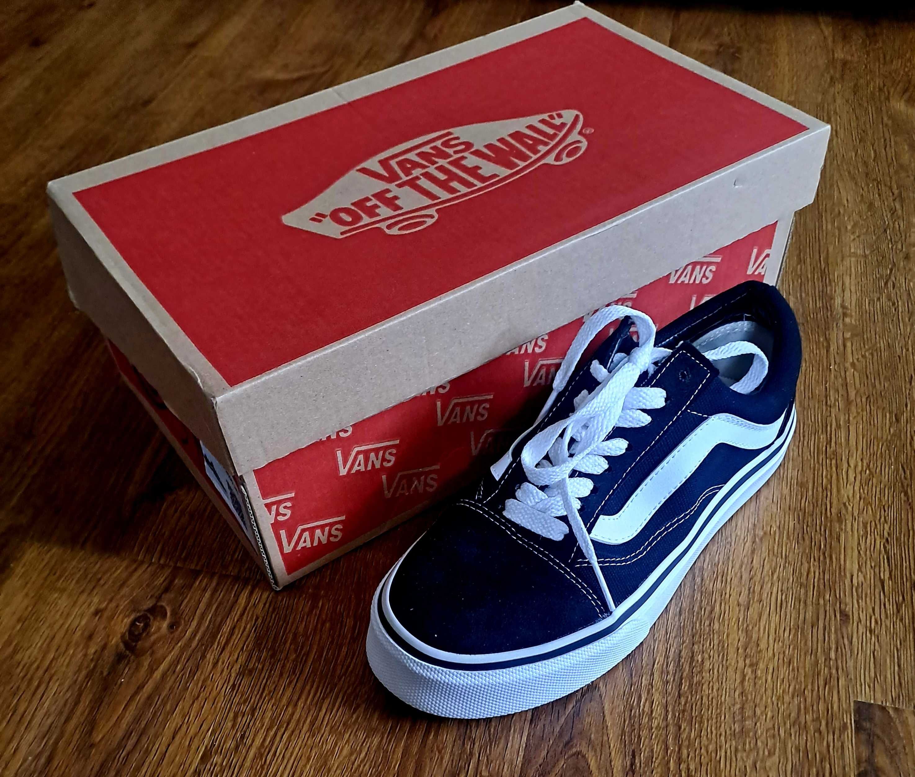 Buty Vans klasyczne 37 i 36