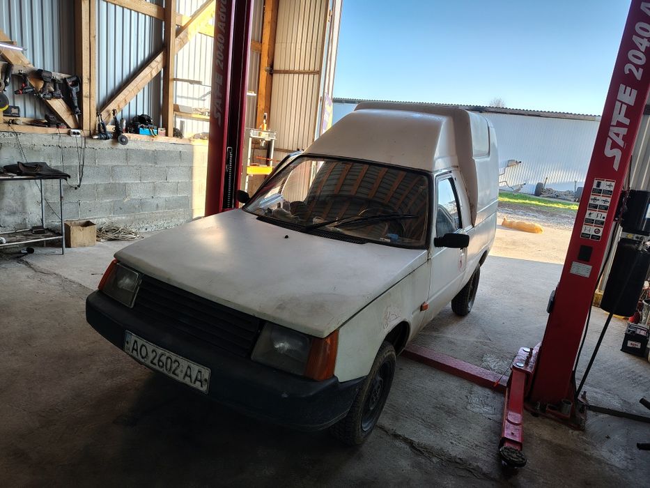 ЗАЗ Таврія пікап пиріжок грузовичок, під заміну коробки, по Тех. Пас.