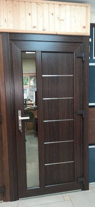 Двері вхідні WDS 7 series HPL в наявності