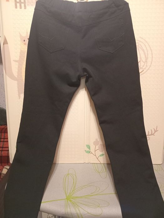 Брюки  жіночі,  утеплені.