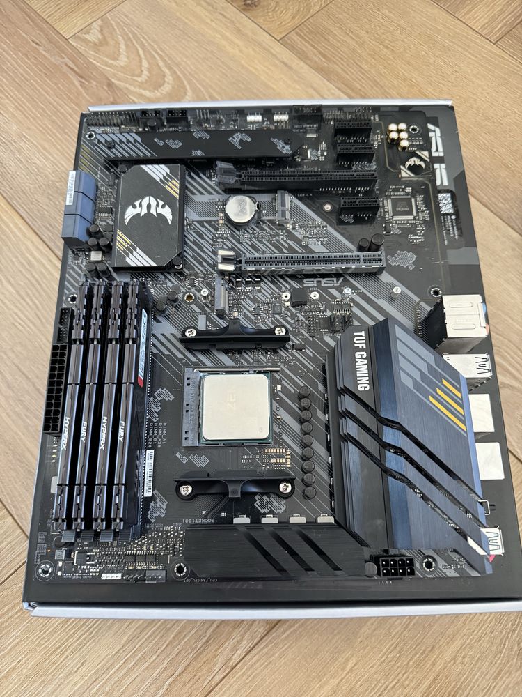 Комплект ASUS TUF В550-Plus/ AMD Ryzen 7 5700X 3,4GHz/ RAM DDR4 32GB