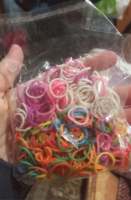 Набір резинок та аксесуарів для творчості