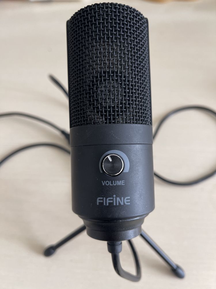 Продам мікрофон Fifine k 669