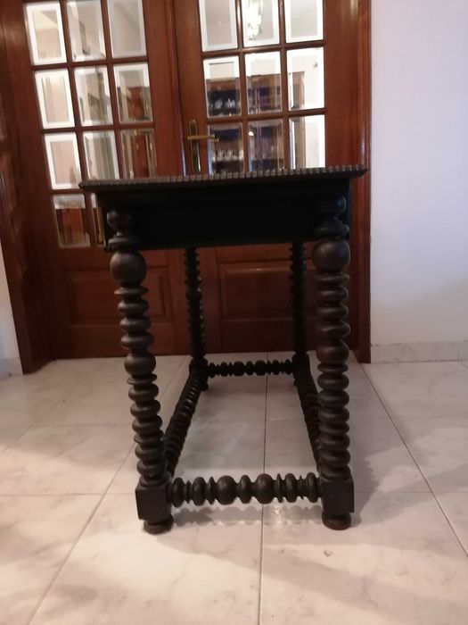 mesa bufete antiga