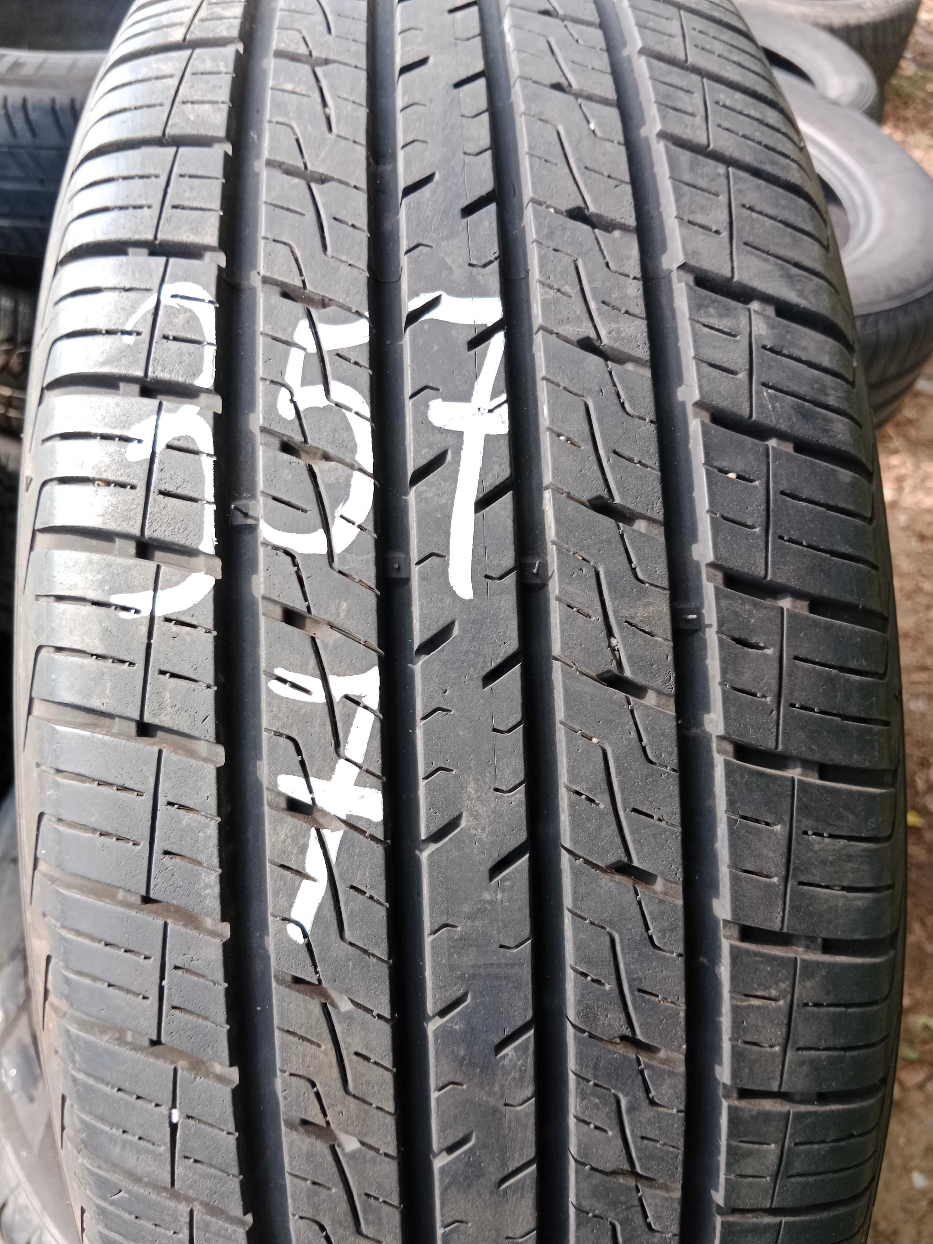 Opona używana 225/65R17 Sentury Crossover All Weather 1szt.