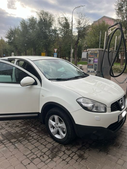 Nissan кашкай 2012